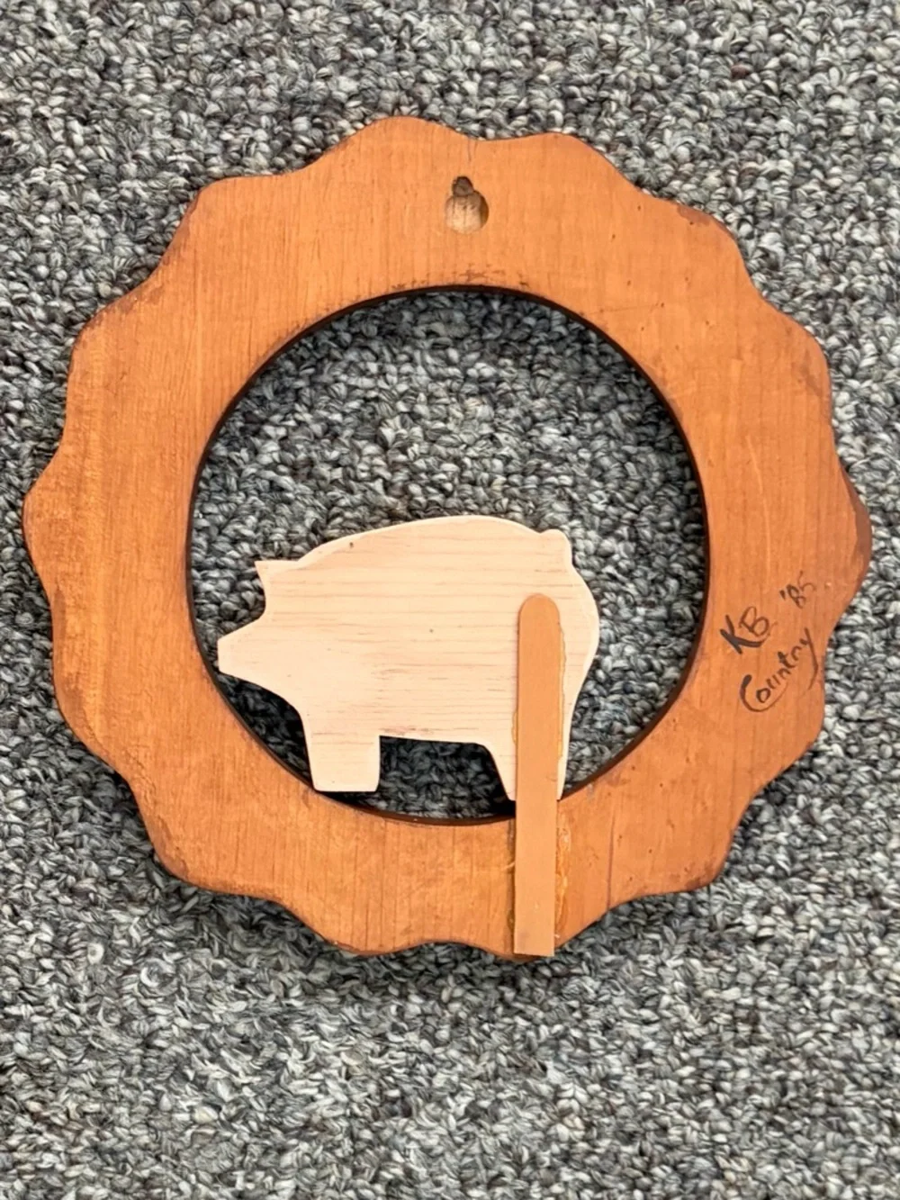 Sweet Farm Pig Wooden Wall Decor - Picture 2 of 2